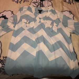 🌈 BLUE CHEVRON PRINT BLOUSE